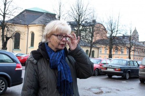 Evy Rydergård ser stadens parkeringar