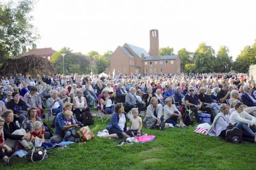 Solen och SON öppnade Augustifesten