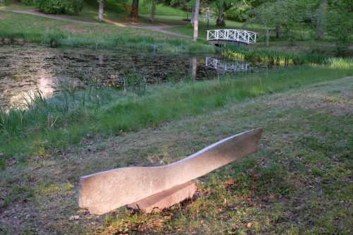 Skulpturer i Löfstads engelska park